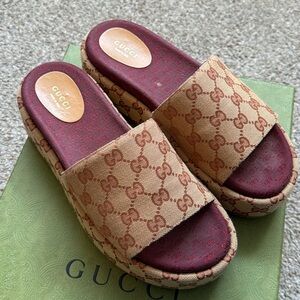 Gucci Beige and Burgundy Sandals